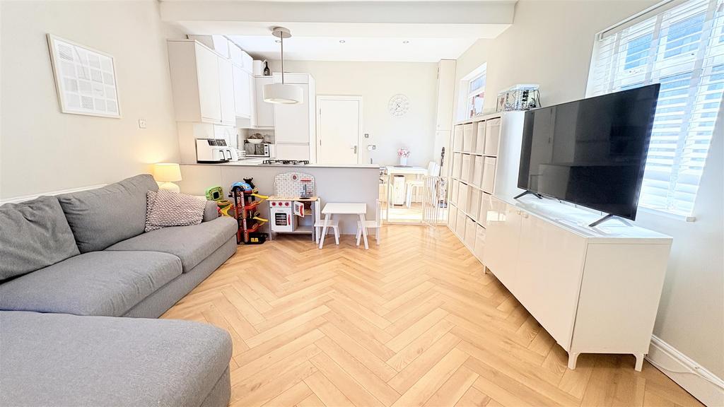Open Plan Living/Kitchen