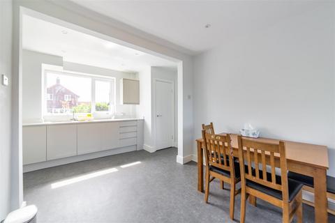 11 Brenkley Close, Dinnington, Newcastle Upon Tyne, NE13 7JN