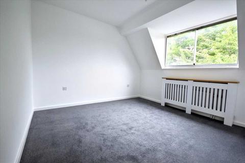 358 Acton Lane, London, W3 8PE