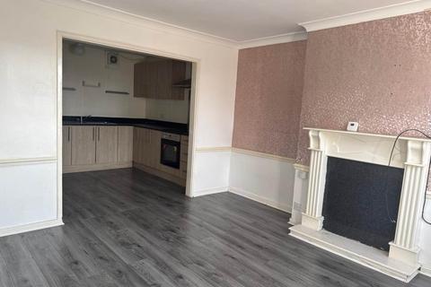2 bedroom flat to rent, Louise Street, Dudley DY3