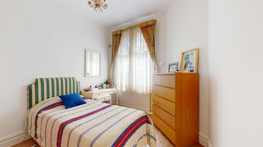 65 SMMbedroom3.jpg