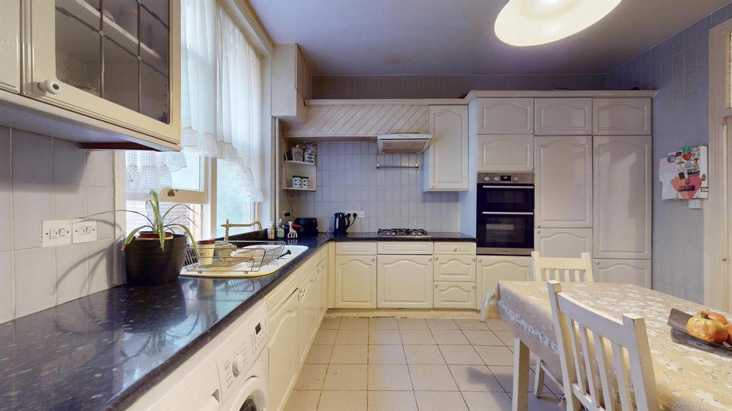 65 SMMkitchen2.jpg