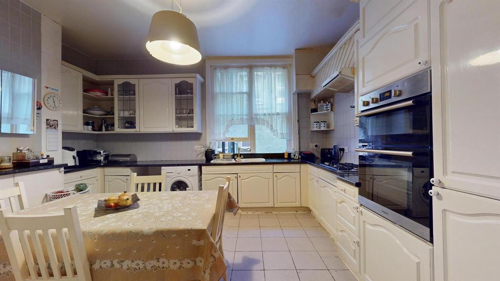 65 SMMkitchen3.jpg