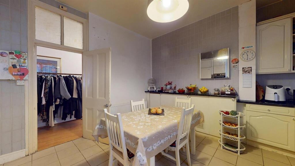 65 SMMkitchen4.jpg