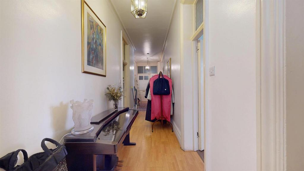 65 SMMhallway2.jpg