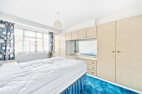 3 bedroom end of terrace house for sale, Abbotts Road, Mitcham CR4