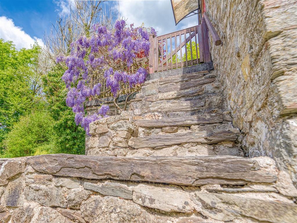 Barn Conversion Original Side Steps