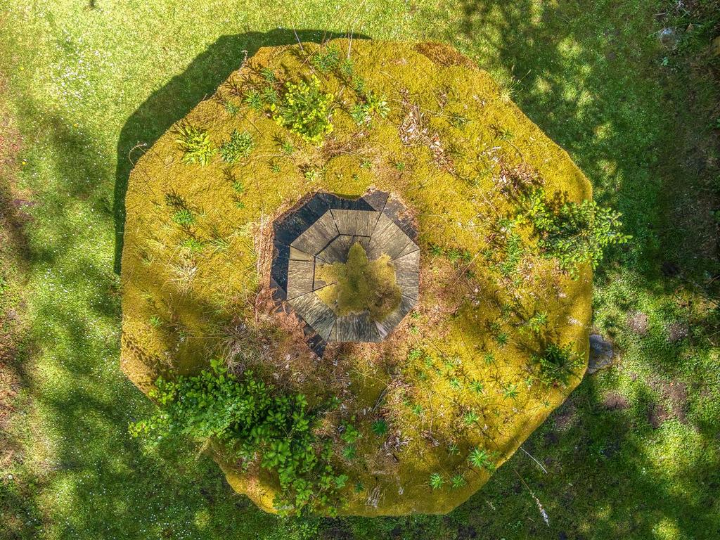 Covered firepit