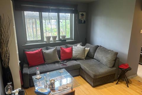 undefined, Cornmow Drive, London