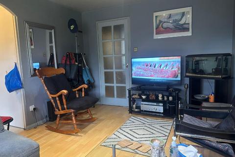 undefined, Cornmow Drive, London
