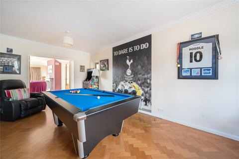 31 Llanvair Drive, Ascot, SL5 9HS
