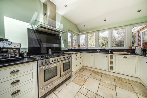 31 Llanvair Drive, Ascot, SL5 9HS