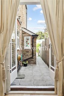 67 Waldeck Road, London, N15 3EL