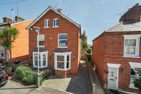 4 bedroom semi-detached house for sale, Mount Pleasant, Berkshire RG41