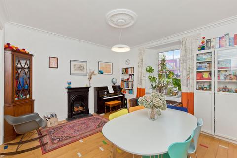 52 Newhaven Road, Edinburgh, EH6 5QB