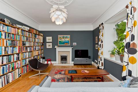 52 Newhaven Road, Edinburgh, EH6 5QB