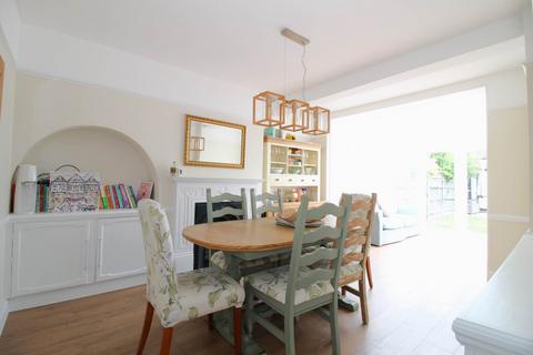 93 Aragon Road, Morden, SM4 4QG
