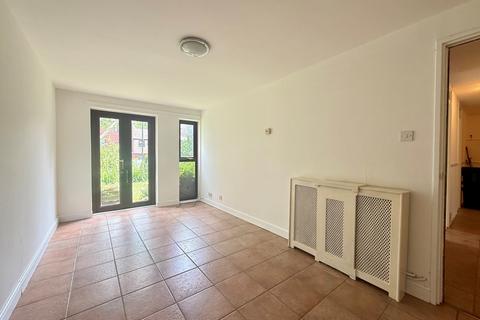 2 bedroom apartment for sale, Fullers Court, Commercial Road, EX2