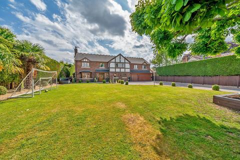 6 Shephard Close, Great Haywood, Stafford, ST18 0FN