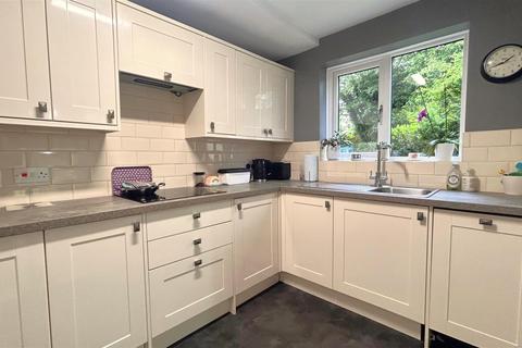 undefined, Grosvenor Court, Kings Norton B38