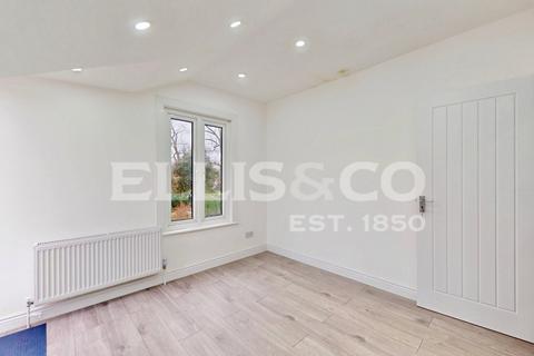 2a Victoria Road, Uxbridge, UB8 2TW