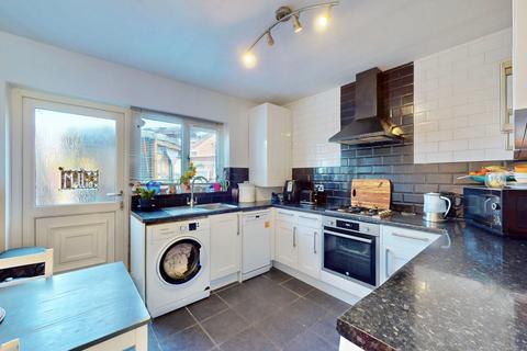 60 Marnham Crescent, Greenford, UB6 9ST