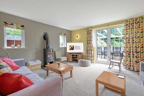 undefined, Drury Lane, Hunsdon