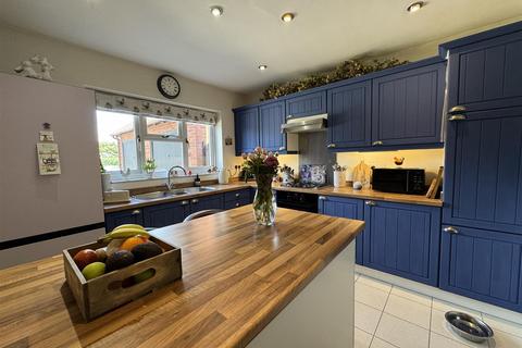 4 bedroom detached house for sale, Ledbury HR8