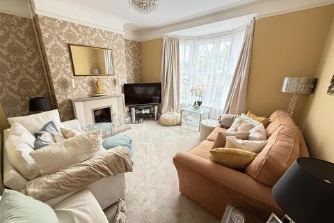 3 bedroom semi-detached house for sale, Eton Road, Burton-On-Trent DE14