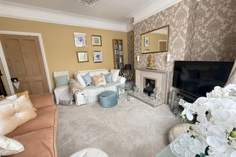 3 bedroom semi-detached house for sale, Eton Road, Burton-On-Trent DE14