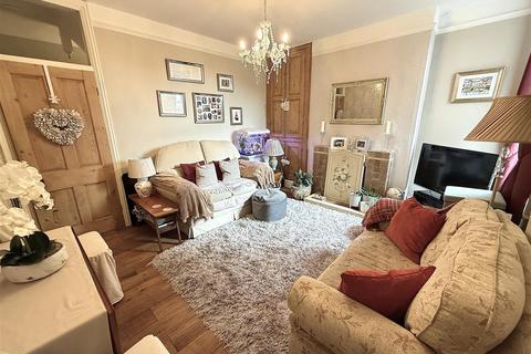 3 bedroom semi-detached house for sale, Eton Road, Burton-On-Trent DE14