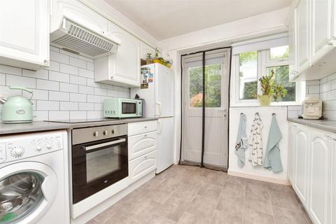 1 bedroom ground floor flat for sale, Henbit Close, Tadworth, Surrey