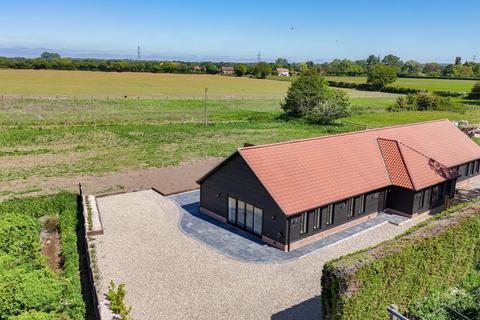 3 bedroom semi-detached bungalow to rent, Low Road, Pentney