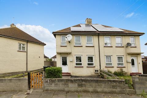 3 bedroom semi-detached house to rent, Gloucester Road, Kent DA12