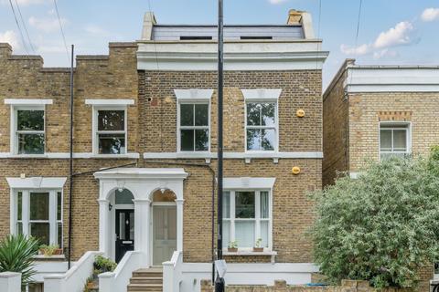 2 bedroom maisonette for sale, Kings Grove, Peckham, London