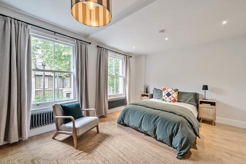2 bedroom maisonette for sale, Kings Grove, Peckham, London