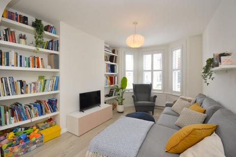 34 Albert Road, Folkestone, CT19 5RG