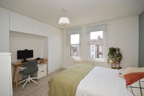 34 Albert Road, Folkestone, CT19 5RG