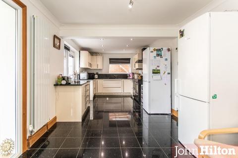 4 bedroom detached bungalow for sale, Burnham Close, Woodingdean, Brighton