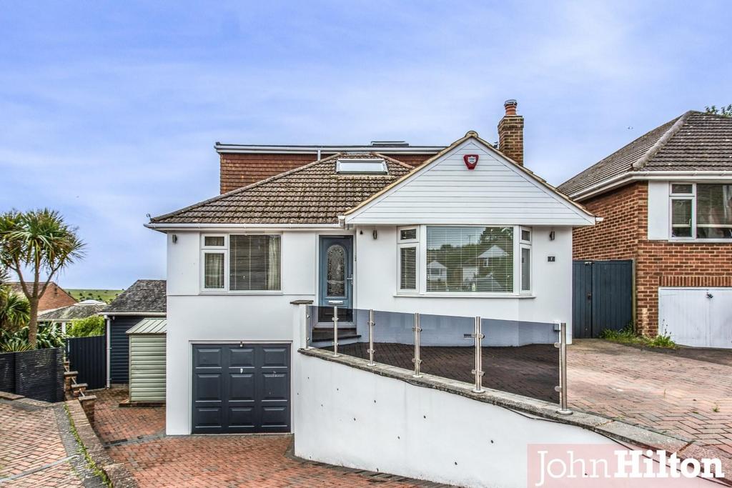 Burnham Close2.jpg