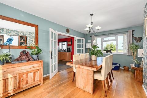 5 bedroom detached house for sale, Cadborough Cliff, Rye, East Sussex TN31 7EB