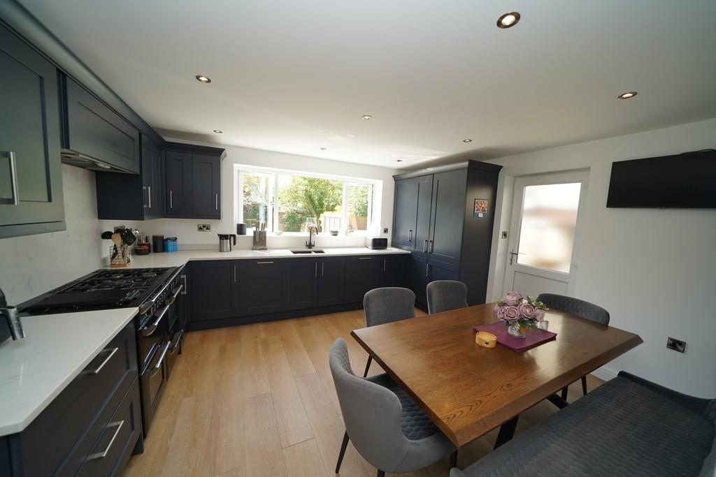 Kitchen Breakfast Room 1