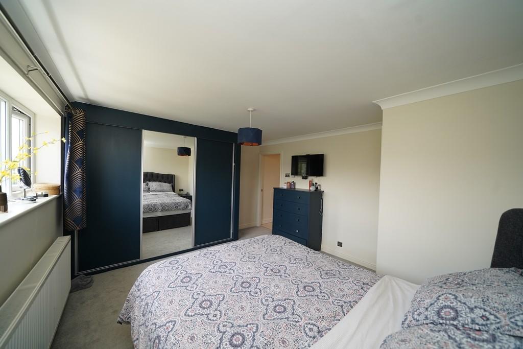 Master bedroom 2