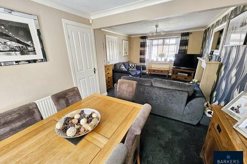 4 bedroom detached house for sale, Greenacres Drive, Birstall
