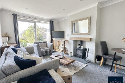 43 Dean Park Drive, Drighlington, Bradford, BD11 1AL