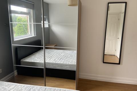 1 bedroom apartment to rent, 43 Waverley Road, Southsea, PO5