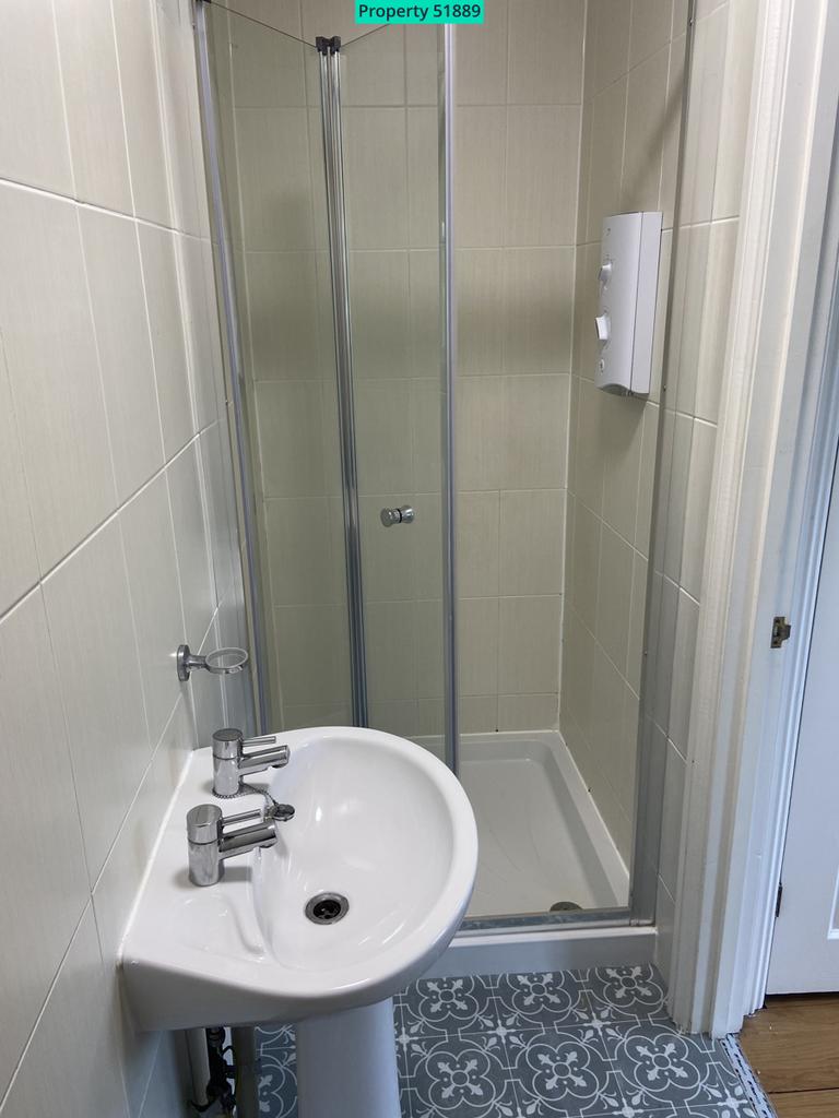 Bathroom Shower cubicle &amp; wash basin