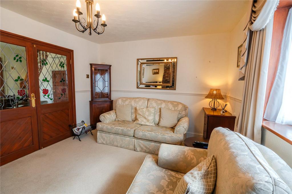Living Room (2)