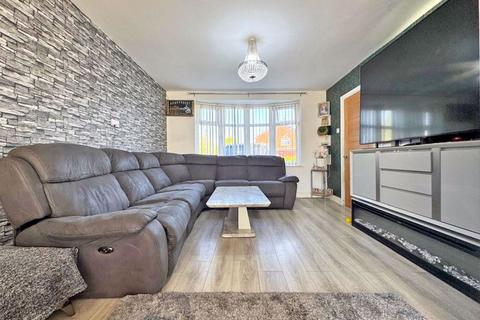 2 Gordon Drive, Tipton, DY4 7LZ