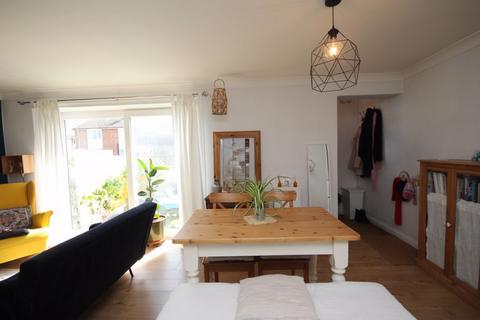 2 bedroom apartment for sale, Thame